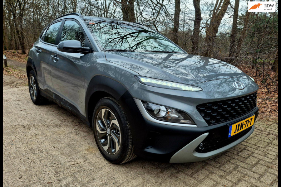 Hyundai Kona 1.6 GDI HEV Comfort . Camera . Apple carplay