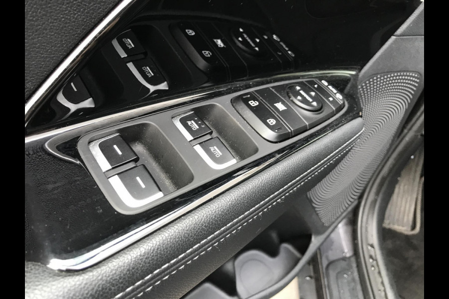 Kia Niro 1.6 Hybrid Edition Trekhaak Open dak