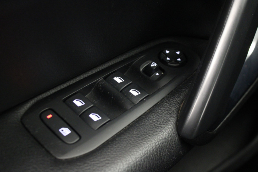 Peugeot 308 SW 1.2 PureTech Blue Lease Premium |Pano|Leder|Camera|