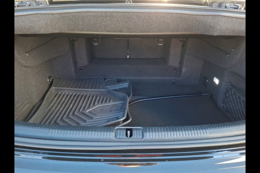 Audi A3 Cabriolet 35 Tfsi S-LINE ** LED, NAVI+, ADAPT. CRUISE, NEKVERW, B&O SOUND, 18-inch LMV ** UNFALLFREI - VOL. DEALER ONDERH. ** ** INFORMEER OOK NAAR ONZE AANTREKKELIJKE FINANCIAL-LEASE TARIEVEN **