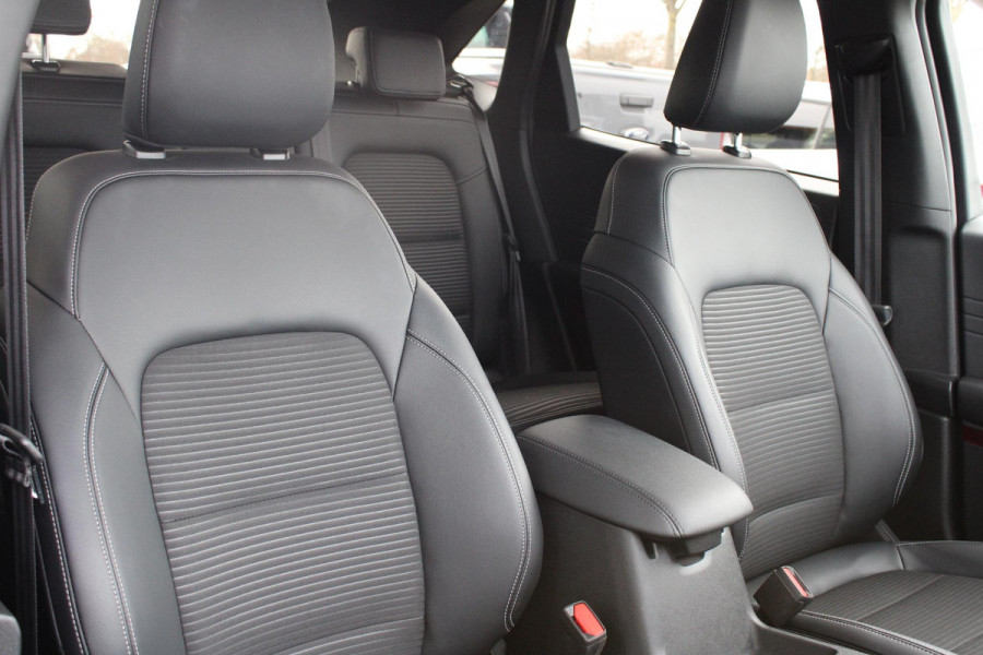 Ford Kuga 2.5 PHEV Titanium X |SCI|225pk | Winterpack | Elek. Achterklep | B&O Play | Half Leder | Michelin Cross Climate | 1.500kg Trekgewicht