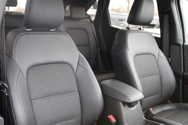 Ford Kuga 2.5 PHEV Titanium X |SCI|225pk | Winterpack | Elek. Achterklep | B&O Play | Half Leder | Michelin Cross Climate | 1.500kg Trekgewicht