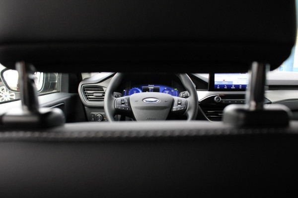 Ford Kuga 2.5 PHEV Titanium X |SCI|225pk | Winterpack | Elek. Achterklep | B&O Play | Half Leder | Michelin Cross Climate | 1.500kg Trekgewicht