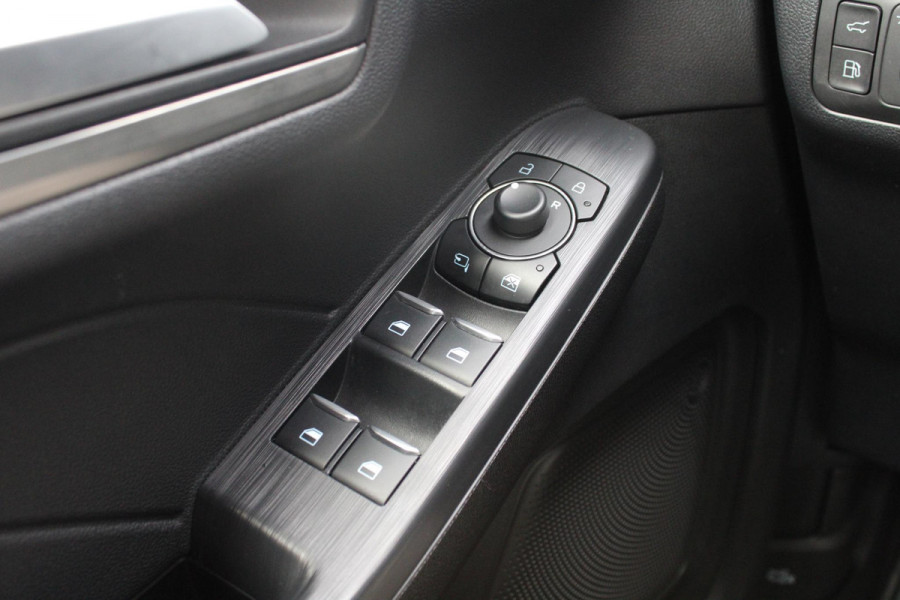 Ford Kuga 2.5 PHEV Titanium X |SCI|225pk | Winterpack | Elek. Achterklep | B&O Play | Half Leder | Michelin Cross Climate | 1.500kg Trekgewicht