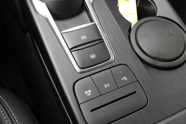 Ford Kuga 2.5 PHEV Titanium X |SCI|225pk | Winterpack | Elek. Achterklep | B&O Play | Half Leder | Michelin Cross Climate | 1.500kg Trekgewicht