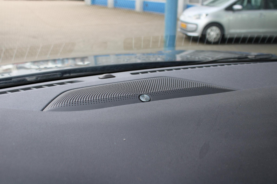 Ford Kuga 2.5 PHEV Titanium X |SCI|225pk | Winterpack | Elek. Achterklep | B&O Play | Half Leder | Michelin Cross Climate | 1.500kg Trekgewicht