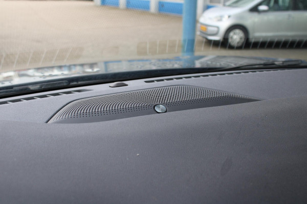 Ford Kuga 2.5 PHEV Titanium X |SCI|225pk | Winterpack | Elek. Achterklep | B&O Play | Half Leder | Michelin Cross Climate | 1.500kg Trekgewicht