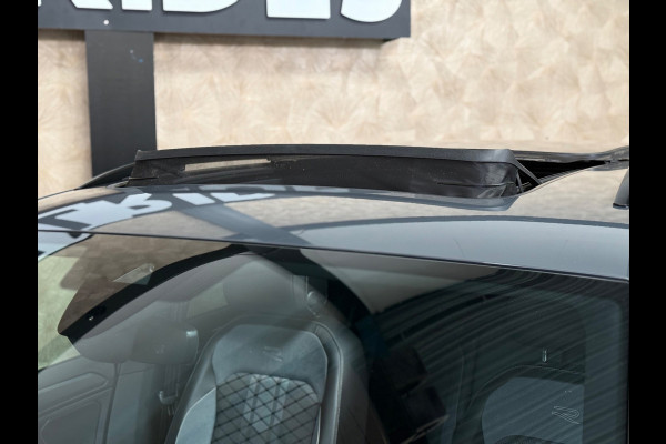 Volkswagen Tiguan 1.5 TSI Elegance | R line | Pano | Trekhaak | Stoel/Stuurverwarming | Carplay | Camera | Led