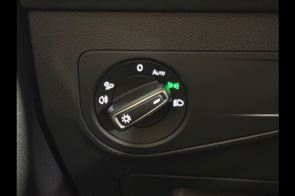 Volkswagen Tiguan 1.5 TSI Elegance | R line | Pano | Trekhaak | Stoel/Stuurverwarming | Carplay | Camera | Led