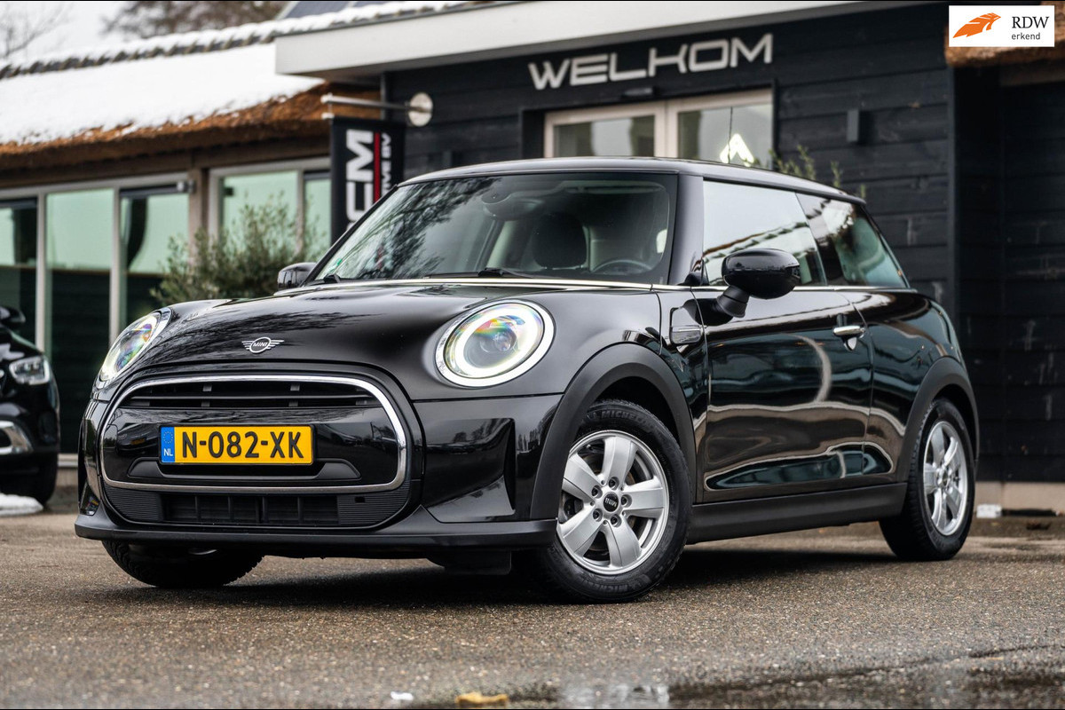 MINI Mini 1.5 One Essential I NAP I Navigatie I Climate I Cruise I Dealeronderhouden I 1e Eigenaar I BTW Auto