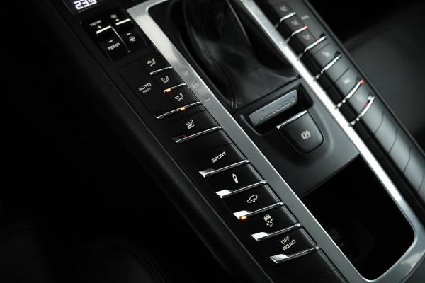 Porsche Macan 3.0 S 354PK, PDLS, Panorama, BOSE, luchtvering, trekhaak