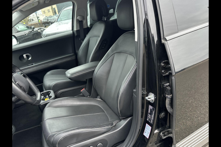 Hyundai IONIQ 5 Lounge 73kWh VAN: 30.900,- VOOR: 28.877,- UW LENTEVOORDEEL: 2.023,- | 100% SOH | AFNEEMBARE TREKHAAK| STOELVERWARMING + VENTILATIE| 360 CAMERA| HEAD-UP DISPLAY| ZONNEPANELENDAK |