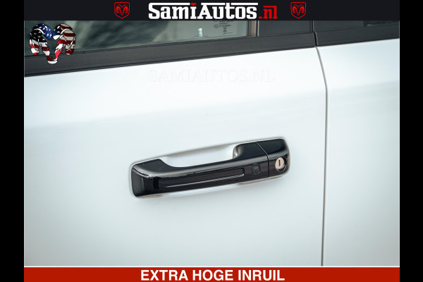 Dodge Ram 1500 Limited Night | 5.7 V8 Hemi Full Option | LPG | Comfortabele Dubbele Cabine met Royale 5 Zitplaatsen | De Meest Luxe en Volle Pick-Up in zijn Klasse | BPM vrij | Nu Leverbaar uit Voorraad | Voorraad Nr v45lp