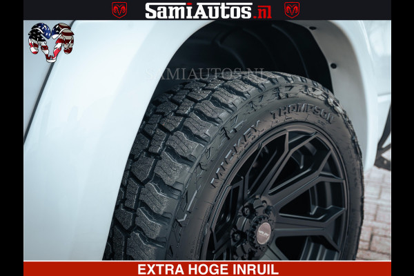 Dodge Ram 1500 Limited Night | 5.7 V8 Hemi Full Option | LPG | Comfortabele Dubbele Cabine met Royale 5 Zitplaatsen | De Meest Luxe en Volle Pick-Up in zijn Klasse | BPM vrij | Nu Leverbaar uit Voorraad | Voorraad Nr v45lp