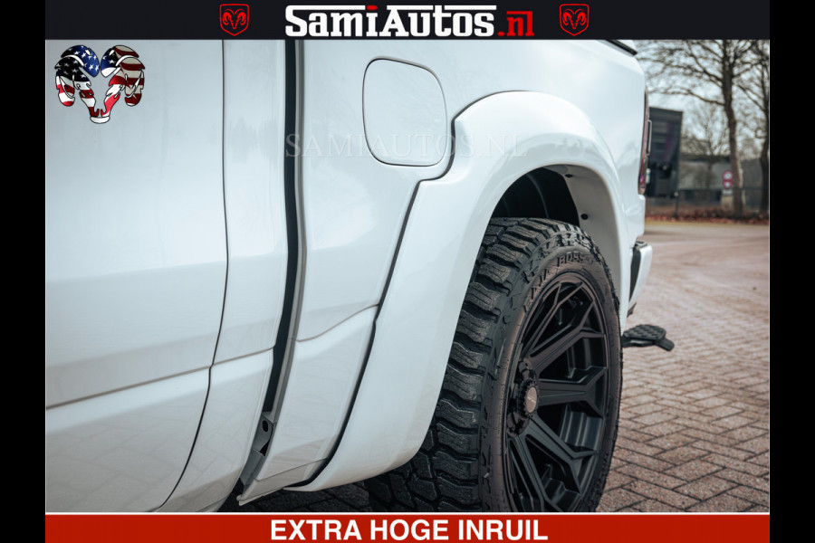Dodge Ram 1500 Limited Night | 5.7 V8 Hemi Full Option | LPG | Comfortabele Dubbele Cabine met Royale 5 Zitplaatsen | De Meest Luxe en Volle Pick-Up in zijn Klasse | BPM vrij | Nu Leverbaar uit Voorraad | Voorraad Nr v45lp