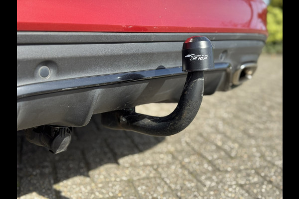 Mercedes-Benz C-Klasse Estate 180 Business Solution AMG Line/Nigh Pakk. | Pano, Leder/Alcan., Carplay/Android, Stoelverw., 18''