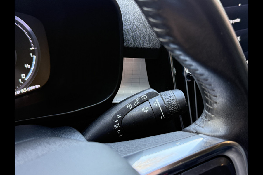 Volvo XC40 1.5 T4 Recharge R-Design Expression | Pano | Apple Carplay | Keyless