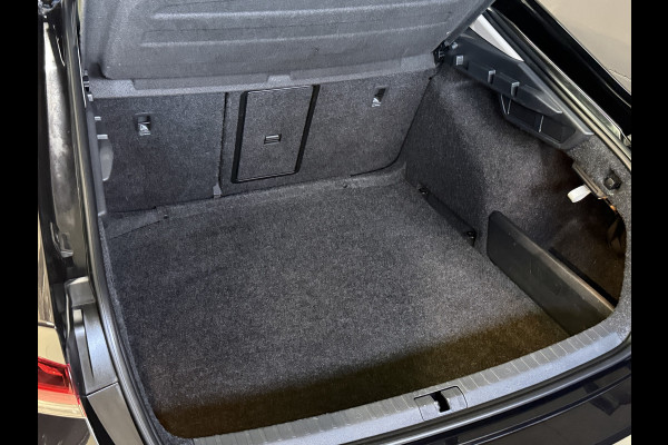 Škoda Octavia 1.0 e-TSI Business Edition | Draadloze lader | Carplay