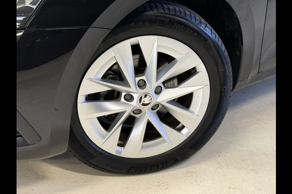 Škoda Octavia 1.0 e-TSI Business Edition | Draadloze lader | Carplay
