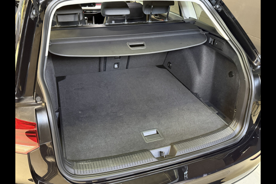 Volkswagen Golf Variant 1.0 TSI Life | Carplay | ACC | Draadloze lader