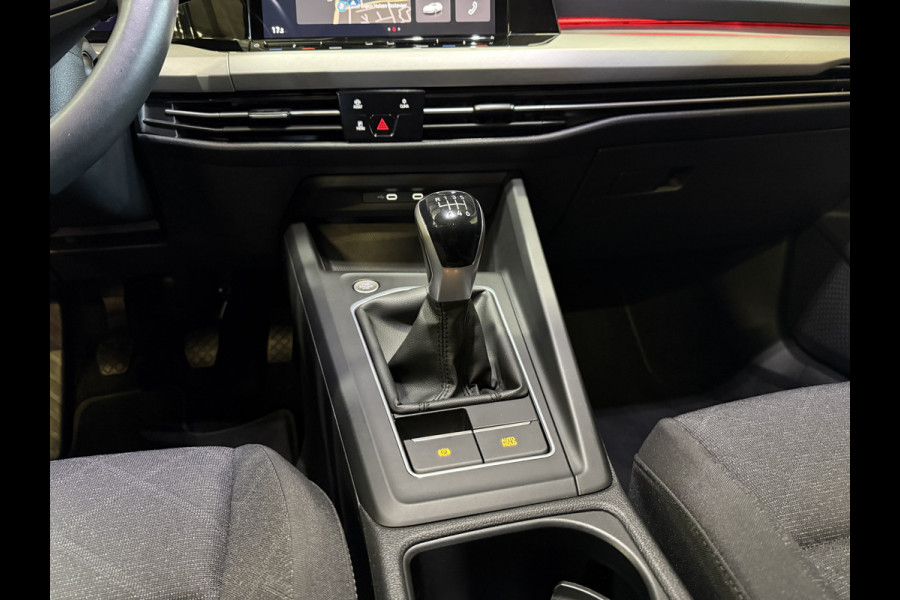 Volkswagen Golf Variant 1.0 TSI Life | Carplay | ACC | Draadloze lader