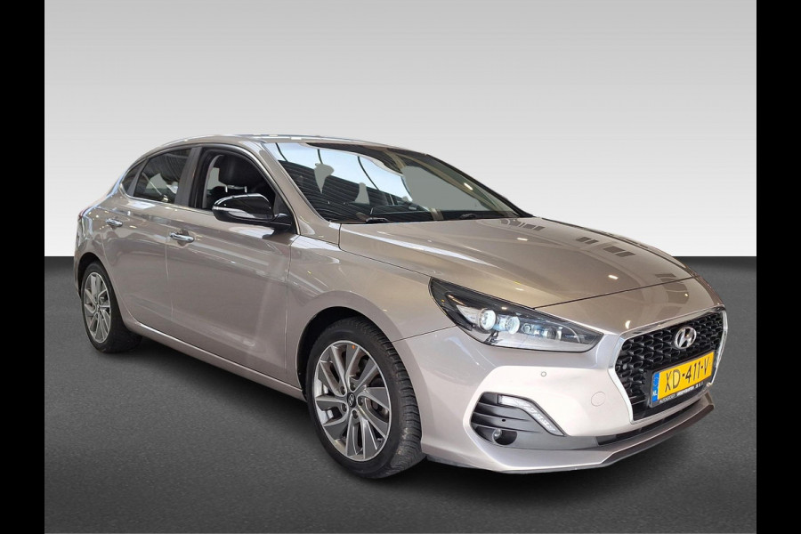 Hyundai i30 Fastback 1.0 T-GDI Premium | LED | Apple&Android auto