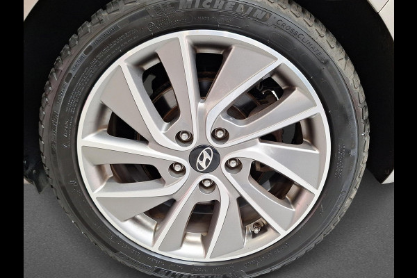 Hyundai i30 Fastback 1.0 T-GDI Premium | LED | Apple&Android auto