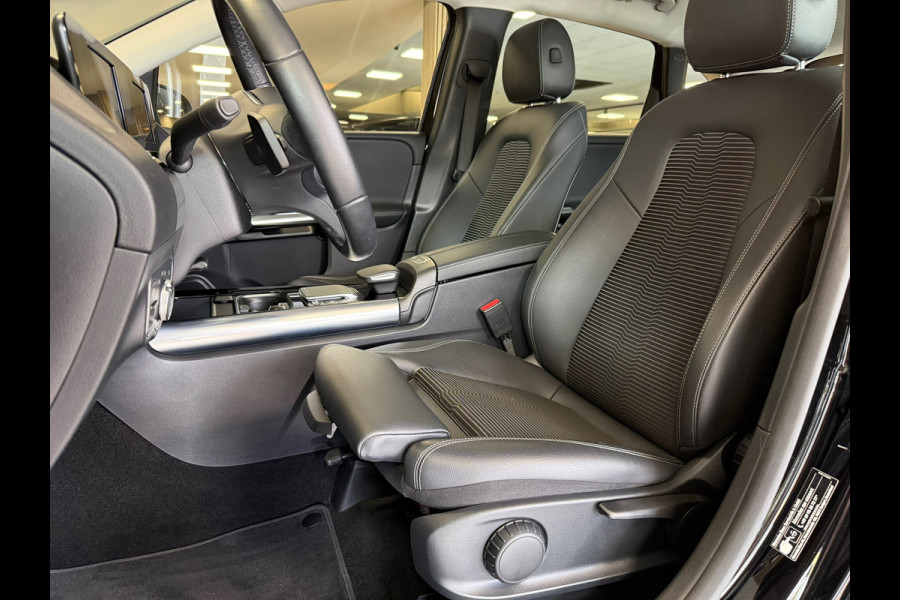 Mercedes-Benz B-Klasse B250e PLUG-IN HYBRIDE NAVIGATIE CAMERA CLIMATE CRUISE CONTROL PDC APPLE CARPLAY