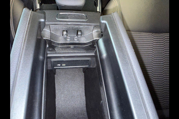 Mercedes-Benz B-Klasse B250e PLUG-IN HYBRIDE NAVIGATIE CAMERA CLIMATE CRUISE CONTROL PDC APPLE CARPLAY