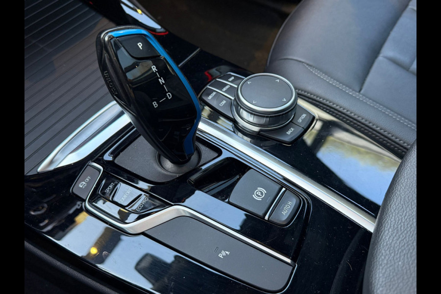 BMW iX3 Executive 80 kWh|PANO|DEALER ONDERHOUDEN|