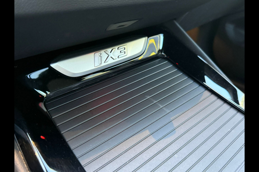 BMW iX3 Executive 80 kWh|PANO|DEALER ONDERHOUDEN|