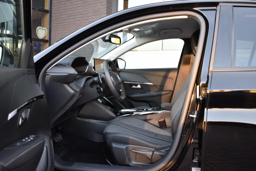 Peugeot 208 1.2 PureTech 100 PK Aut Allure | Carplay | Navi | PDC | Incl. garantie