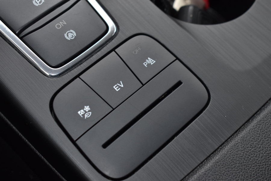 Ford Kuga 2.5 PHEV 225PK Aut. Titanium | Navi | Camera | Stoel- & Stuurverw. | Incl. garantie