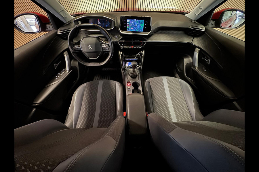 Peugeot 2008 1.2 PureTech 130PK Allure Pack | Carplay | Camera | 3D Dashb. | Stoelverw. | Incl. garantie