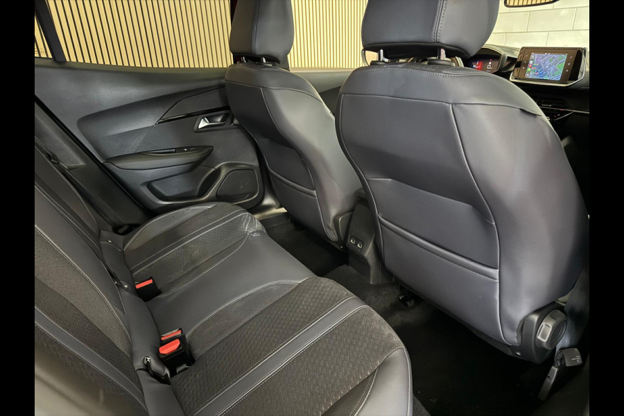 Peugeot 2008 1.2 PureTech 130PK Allure Pack | Carplay | Camera | 3D Dashb. | Stoelverw. | Incl. garantie