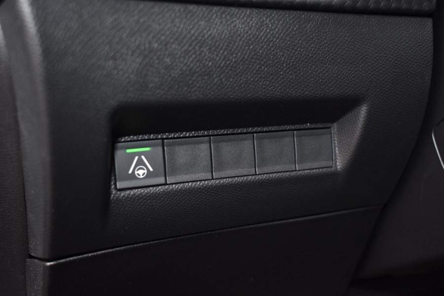 Peugeot 208 1.2 Hybrid 145PK e-DCS6 Aut. GT | Navi | Camera 360 | LED | Incl. garantie