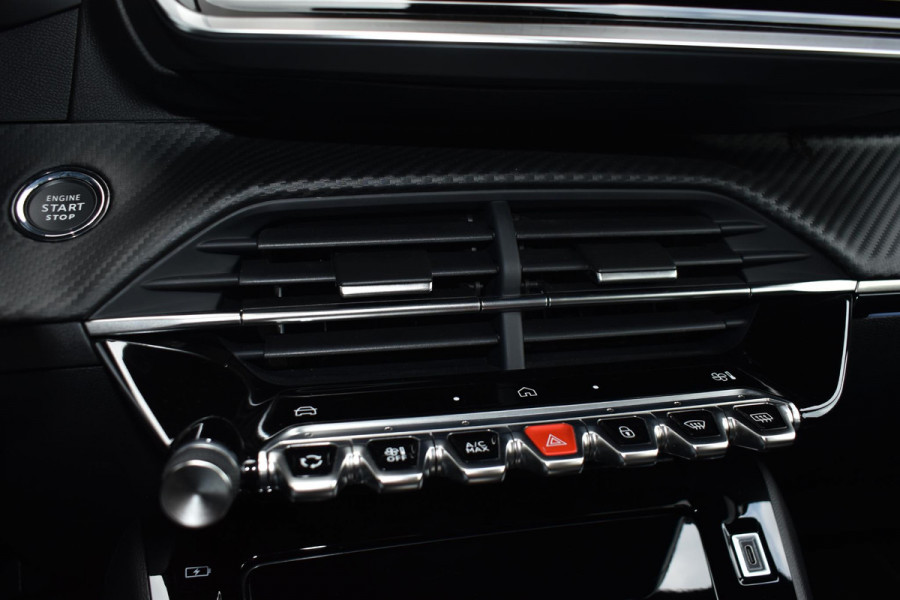 Peugeot 208 1.2 Hybrid 145PK e-DCS6 Aut. GT | Navi | Camera 360 | LED | Incl. garantie