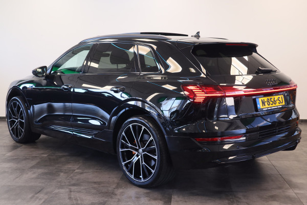 Audi e-tron 55 quattro S edition 95 kWh Panoramadak Memory 22'' ! 2e Paasdag geopend van 12.00 tot 17:00u !