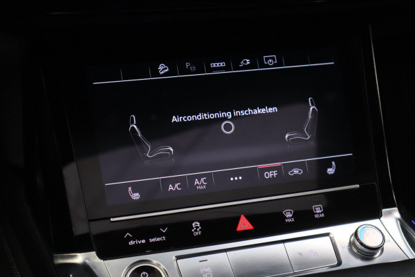 Audi e-tron 55 quattro S edition 95 kWh Panoramadak Memory 22'' ! 2e Paasdag geopend van 12.00 tot 17:00u !