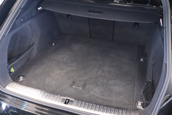 Audi e-tron 55 quattro S edition 95 kWh Panoramadak Memory 22'' ! 2e Paasdag geopend van 12.00 tot 17:00u !