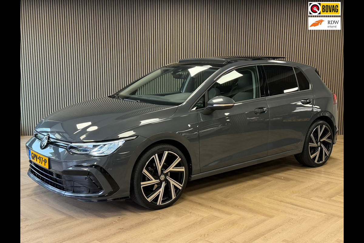 Volkswagen Golf 2.0 TDI R-Line Business AUT. PANO TREKHAAK ACC PDC VOOR EN ACHTER CAMERA NAVI STOELVERWAMING STUURVERWARMING