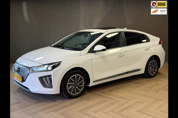 Hyundai IONIQ STYLE EV 38 kWh SOH 93,4% AUT SCHUIFDAK STOEL/ STUURVERWARMING CAMERA NAVIGATIE APPLE CARPLAY CRUISE PDC AIRCO