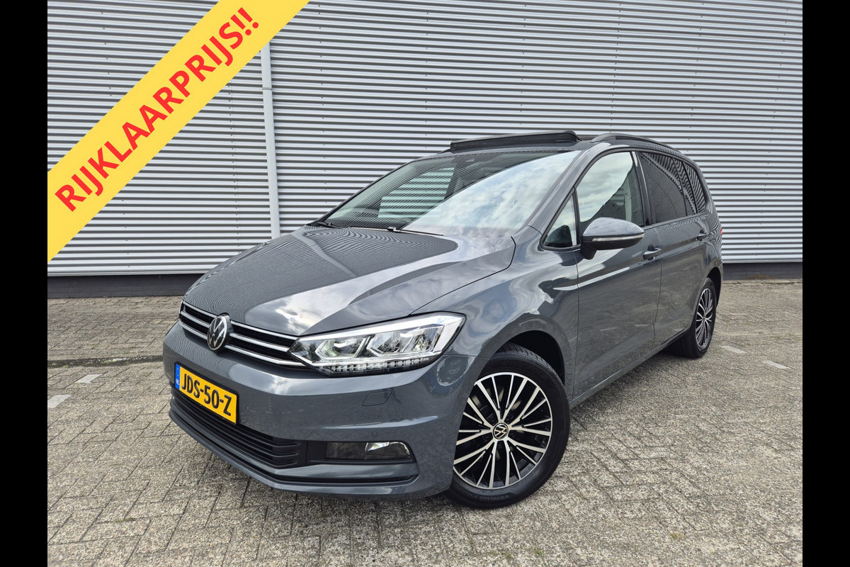 Volkswagen Touran 1.5 TSI 7p Autom,Panorama,airco,adap cruise,nav/camera,wegkl. trekhaak,stoelverwarming,standkachel,