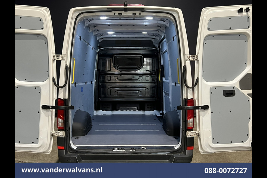 Volkswagen Crafter 2.0 TDI 140 pk L3H3 L2H2 Euro6 Airco | Camera | Navigatie | Apple Carplay | Massagestoel Android Auto, Parkeersensoren, 3000kg trekvermogen
