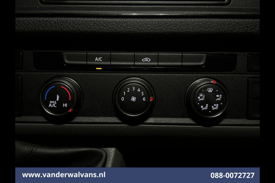 Volkswagen Crafter 2.0 TDI 141pk L3H3 (L2H2) Euro6 Airco | Massagestoel | Camera | Apple Carplay | Cruisecontrol Chauffeursstoel, Android Auto, 2800kg trekvermogen