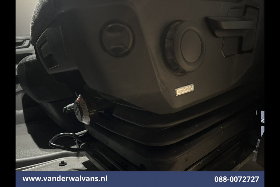 Volkswagen Crafter 2.0 TDI 141pk L3H3 L2H2 Euro6 Airco | Camera | Apple Carplay | Cruisecontrol | Chauffeursstoel Parkeersensoren, Bijrijdersbank, 3000kg trekvermogen,  Android Auto