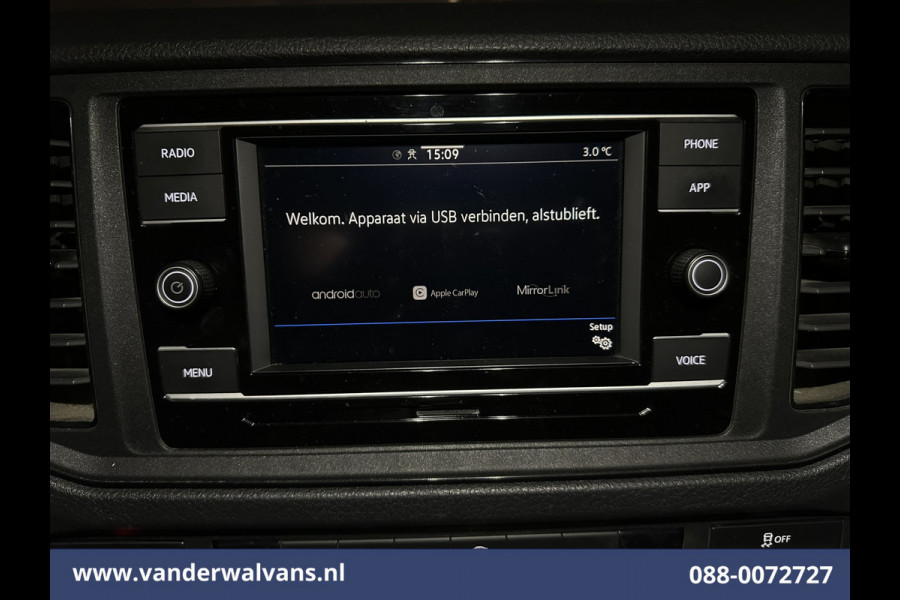 Volkswagen Crafter 2.0 TDI 141pk L3H3 L2H2 Euro6 Airco | Camera | Apple Carplay | Cruisecontrol | Chauffeursstoel Parkeersensoren, Bijrijdersbank, 3000kg trekvermogen,  Android Auto