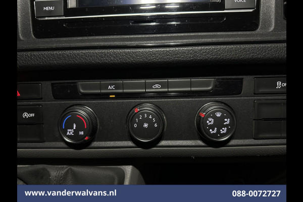 Volkswagen Crafter 2.0 TDI 141pk L3H3 L2H2 Euro6 Airco | Camera | Apple Carplay | Cruisecontrol | Chauffeursstoel Parkeersensoren, Bijrijdersbank, 3000kg trekvermogen,  Android Auto