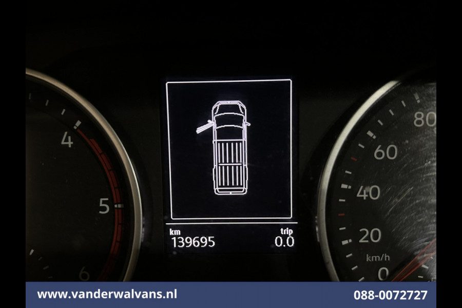 Volkswagen Crafter 2.0 TDI 141pk L3H3 L2H2 Euro6 Airco | Camera | Apple Carplay | Cruisecontrol | Chauffeursstoel Parkeersensoren, Bijrijdersbank, 3000kg trekvermogen,  Android Auto