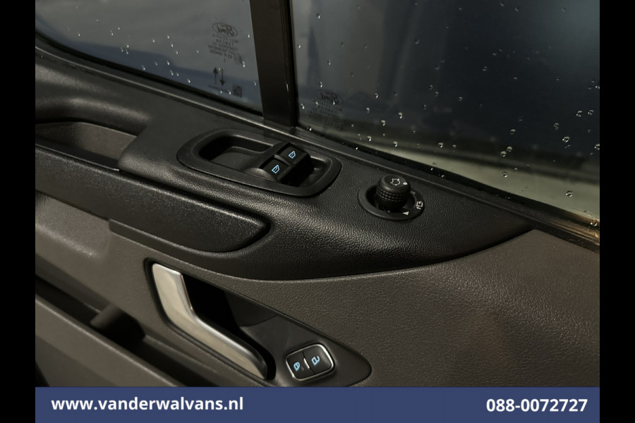 Ford Transit Custom 2.0 TDCI L1H1 Euro6 Airco | Navigatie | Camera | LED | Cruisecontrol Stoelverwarming Parkeersensoren, Verwarmde voorruit, Bijrijdersbank, 2500kg trekvermogen